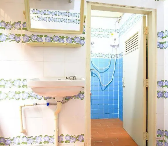 Ze Ramintra Near Fashion Island Bangkok
