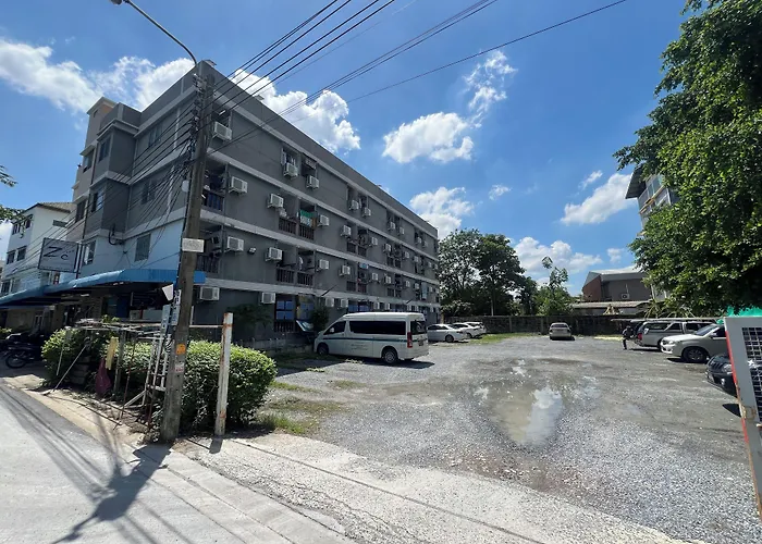 Hotel Ze Ramintra Near Fashion Island 2*