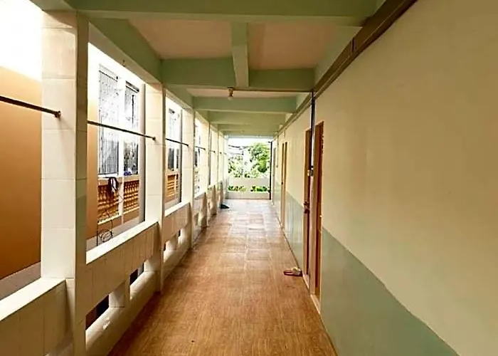 Ze Ramintra Near Fashion Island Hotel