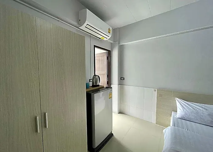 Hotel Ze Ramintra Near Fashion Island 2*
